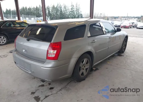 2005 Dodge Magnum Se z USA, uszkodzony, nr VIN 2D4FV48V75H129605